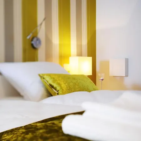 Hotell Garni Azur