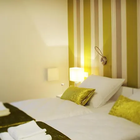 Garni Azur 3*