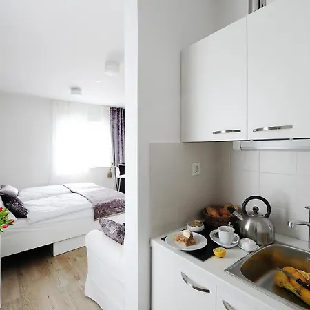 Garni Azur 3*