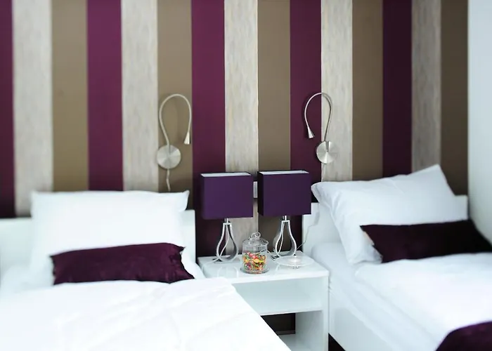 Hotell Garni Azur 3*