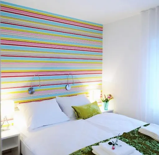 Hotell Garni Azur 3*