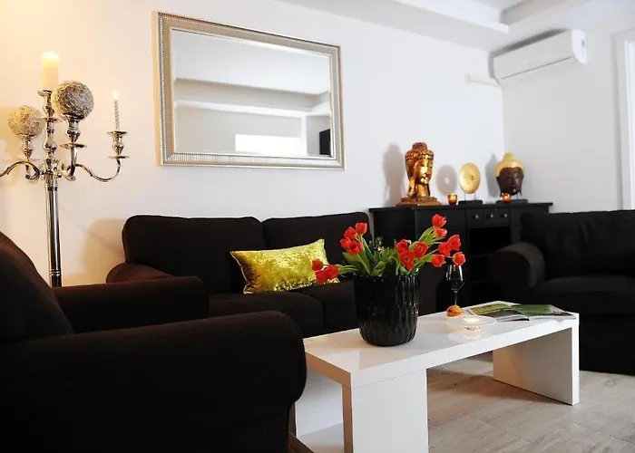 Garni Azur Hotell 3*