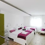 Garni Azur Hotell 3*
