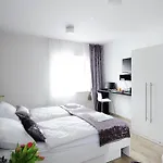 Garni Azur Hotell