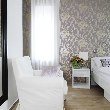 Garni Azur 3* Liubliana